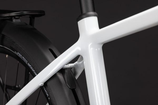 Cube Touring Hybrid ONE 600 metallicwhite'n'chrome Gr&ouml;&szlig;e: 62 cm Produktbild 4