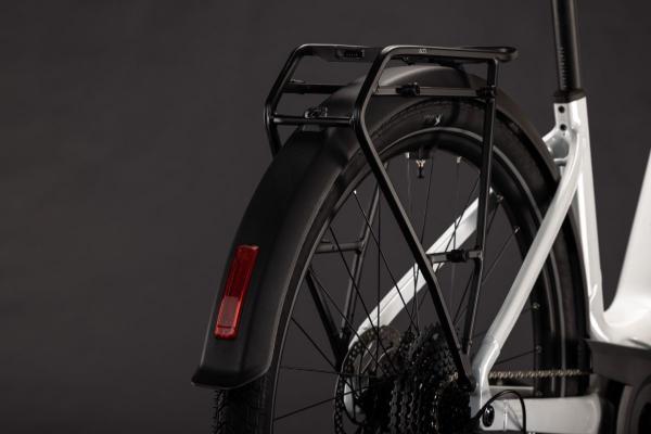 Cube Touring Hybrid ONE 600 metallicwhite'n'chrome Gr&ouml;&szlig;e: Easy Entry 62 cm Produktbild 4