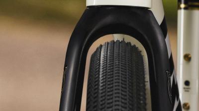 Trek Domane AL 5 44 Matte Trek Black Produktbild 13