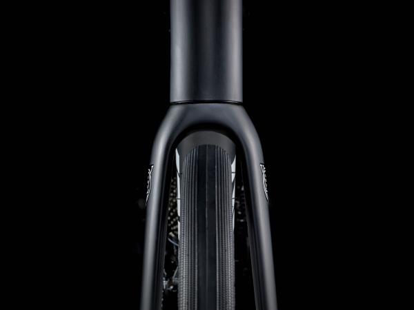 Trek Domane AL 5 44 Matte Trek Black Produktbild 7