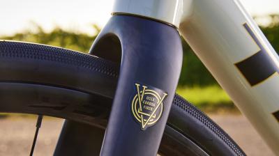 Trek Domane AL 5 61 Matte Trek Black Produktbild 12