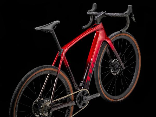 Trek Domane+ SLR 7 AXS EU 62 Carbon Red Smoke Produktbild 2