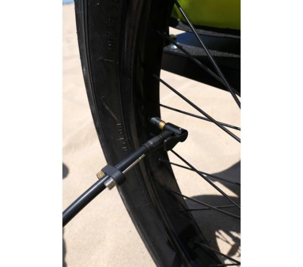 Michelin Akku-Luftpumpe Digital 10 Bar Produktbild 3